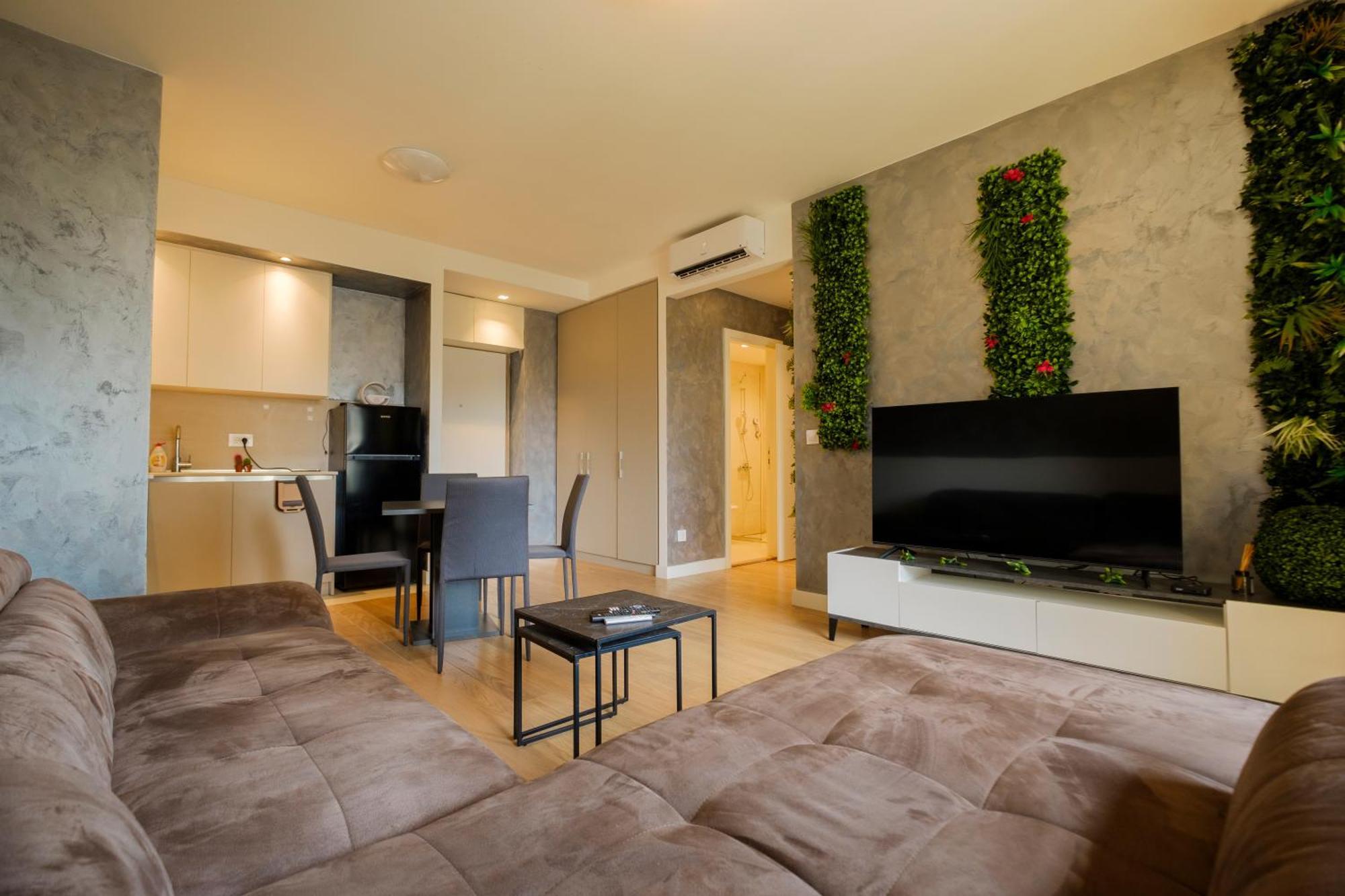 Waterfront Collection Belgrad