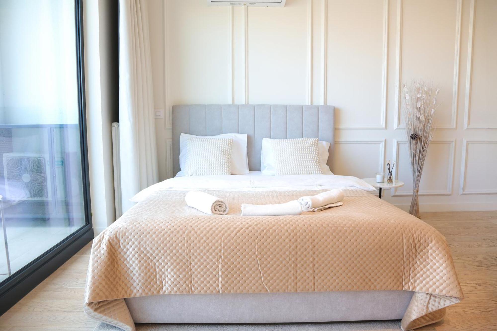Waterfront Collection Apartment Belgrade